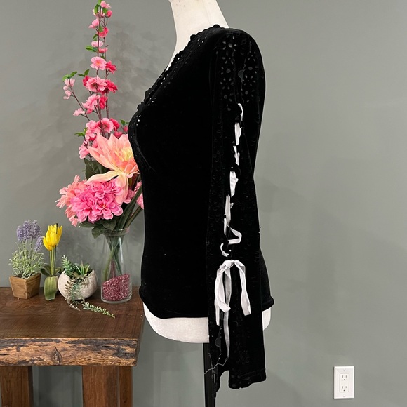 RK Long Sleeve with Tie Up Sleeves - Picture 7 of 14